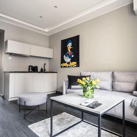 Апартаменты Grey House Варшава Экстерьер фото