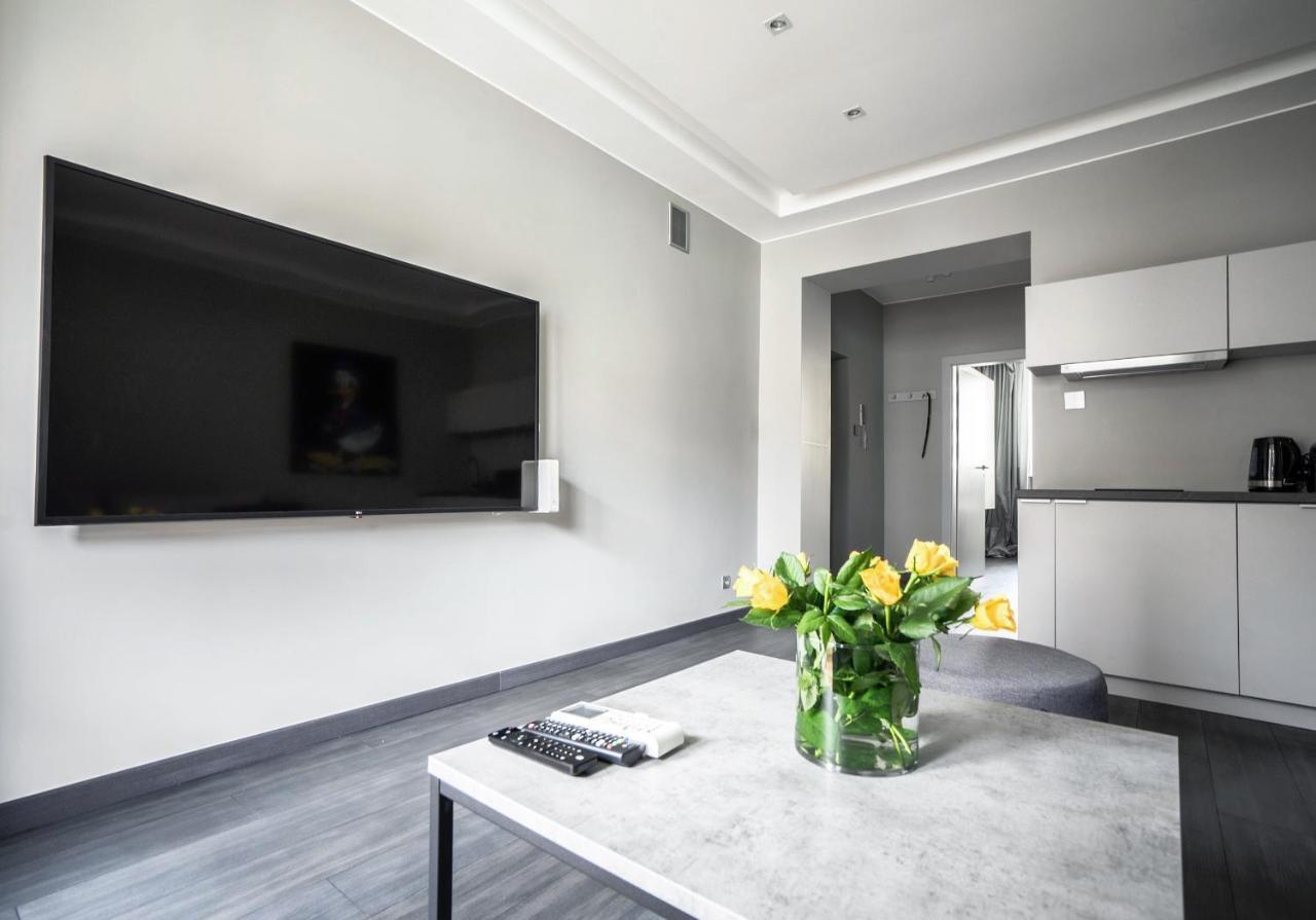 Апартаменты Grey House Варшава Экстерьер фото